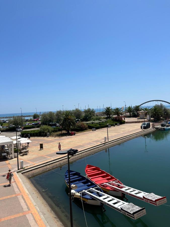 Studio Vue Mer Situe A Cote De La Plage Quartier Des Quilles Σετ Εξωτερικό φωτογραφία
