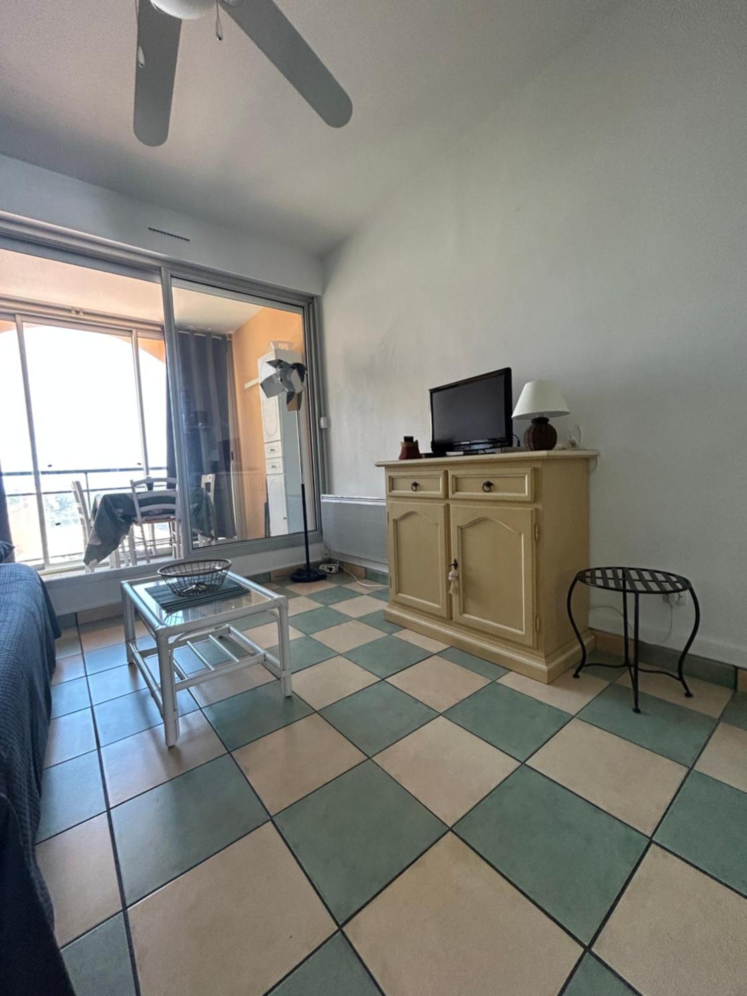 Studio Vue Mer Situe A Cote De La Plage Quartier Des Quilles Σετ Εξωτερικό φωτογραφία